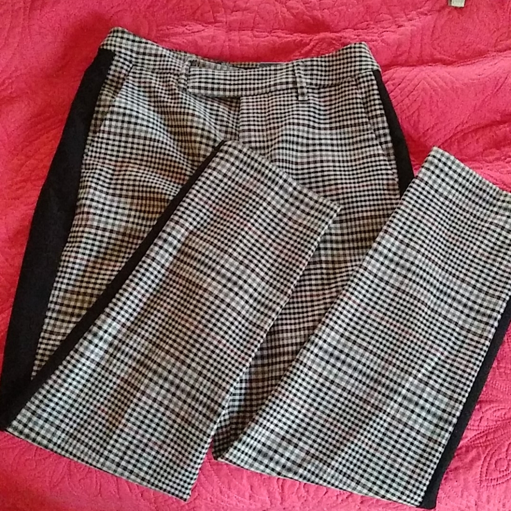 Whowhatwear womens crop trousers, size 2